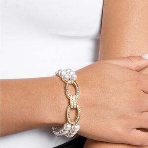 Fancy-Free Fanfare - Gold